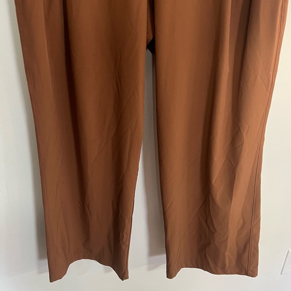 Calia Truelight Pleated Wide Leg Pants - Picture 4 of 11